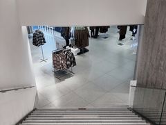 -ZARA(大上海时代广场店)