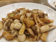 春笋烧口蘑-京味斋·烤鸭·北京菜(安贞店)