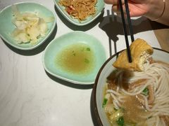 -鑫花溪牛肉米粉(凤凰街创始总店)