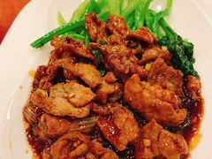 芥蓝牛柳-东四民芳餐厅(世茂工三店)