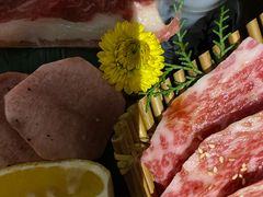 -山川小町·极番烧肉(新地假日广场店)