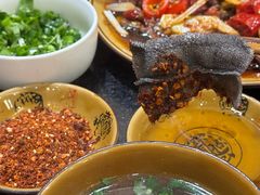 -周老三跷脚牛肉·全牛火锅(非遗传承店)