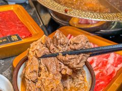 -牛YO寿喜烧·铁板烧和牛火锅自助(市府恒隆店)