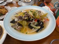 酸汤肥牛-老白酒农家菜馆