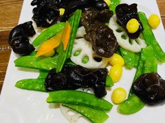 -清真·玛丽亚新疆菜主题餐厅(浙江中路店)