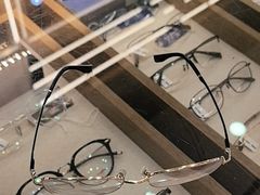 -一代眼镜·蔡司配镜(浦东大拇指广场店)