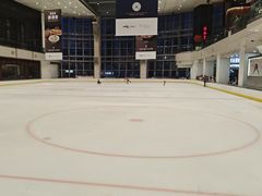 -冰纷万象滑冰场(深圳万象城店)