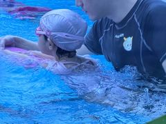 -龙格亲子游泳·水育早教中心(华亿大润发店)