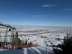 -丝绸之路山地度假区滑雪场