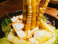 -湊湊火锅·茶憩(杭州湖滨银泰in77店)