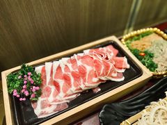 -湊湊火锅·茶憩(打浦桥日月光店)