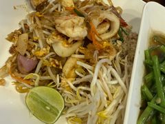-两兄弟Song Pee Nong(2号店)