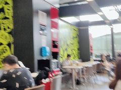 大堂-麦当劳(深圳北站高铁店)