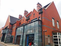 -钟书阁(松江泰晤士小镇店)