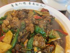 -鲁南仔·滕州炒鸡(经三路店)
