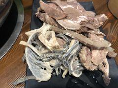-乡土黄·鲜牛肉火锅·小龙虾(兴业街店)