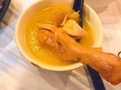 -鲜入围煮花胶鸡海鲜火锅