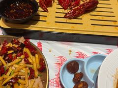 -肥肥虾庄·金牌油焖大虾(杨园滨江时代walk店)
