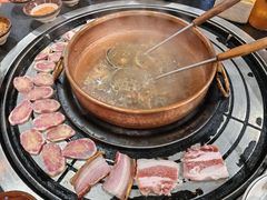 -阿山卓·野生菌火锅·纳西火塘烤肉