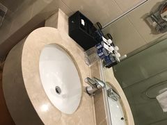 -无锡鼎尚皇冠酒店