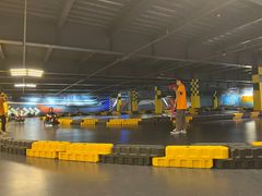 -极限PLAY运动娱乐新世界·团建派对潮玩休闲馆·室内蹦极高空游乐园