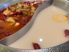 -麻田会 ·鲜活现烹·牛蛙火锅(珠江新城维家思广场店)