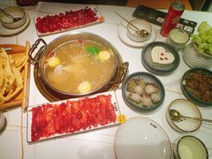 -牛人日志·鲜牛肉骨汤火锅(万科里瑧店)
