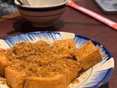 -Cuc Gach Quan Restaurant