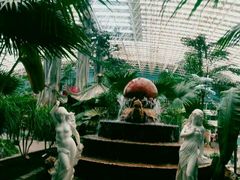 -龙脉温泉室内游泳馆