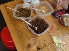 -梁阿婆廿年老牌扣肉糯米饭