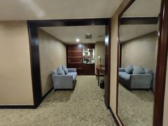 -顺德君豪酒店(佛山容桂渔人码头店)