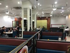 大堂-红色湘菜馆(春风店)