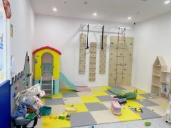 -熊小米专业儿童游泳馆