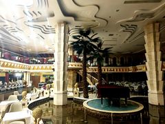 -碧中海汤泉汗蒸酒店