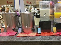 -亚龙湾希尔顿自助餐厅·海鲜·烧烤·沙滩BBQ·现场乐队