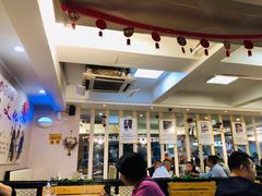 大堂-三头牛·潮汕牛肉生蚝火锅 (夏湾店)