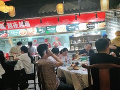 大堂-去吃龙虾 | 烧烤·龙虾馆(红林世界城店)