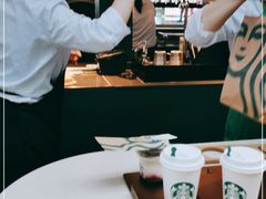 -星巴克(上海虹桥站2A检票口)