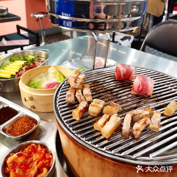 杭州探店｜猪五发·泥炉烤肉