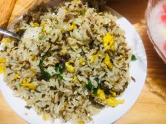 特色臊子蛋炒饭-嘉州叶婆婆钵钵鸡(建设路店)