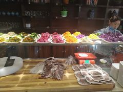 自助取餐区-中阿兰牛肉面(悦海新天地店)