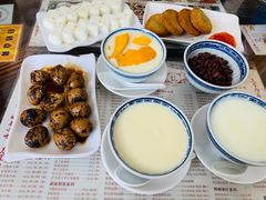-周大娘牛乳(旧寨古村总店)
