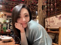 -老牌坊云南鱼豆花火锅(爱建店)