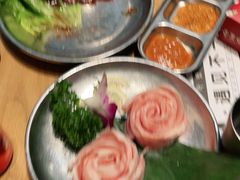 -青瓦炭韩潮烤肉(花园道店)