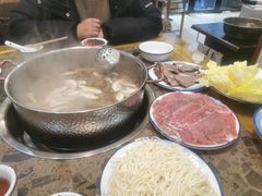 -乳仔牛牦牛汤锅 烤羊排(松潘古城店)