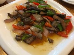 -鹤乡东北菜(崮山路店)