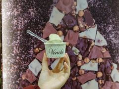 -VENCHI 闻绮(北京国贸商城店)