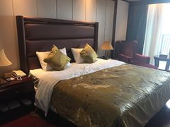 -金孔雀温泉旅游度假村