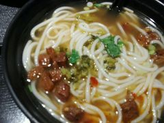 -花溪巷牛肉粉(泉城路店)