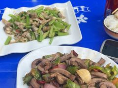 -超越海鲜屋(飞龙物业店)